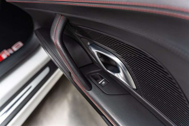 Used 2017 Audi R8 V10 AWD/4WD image 55
