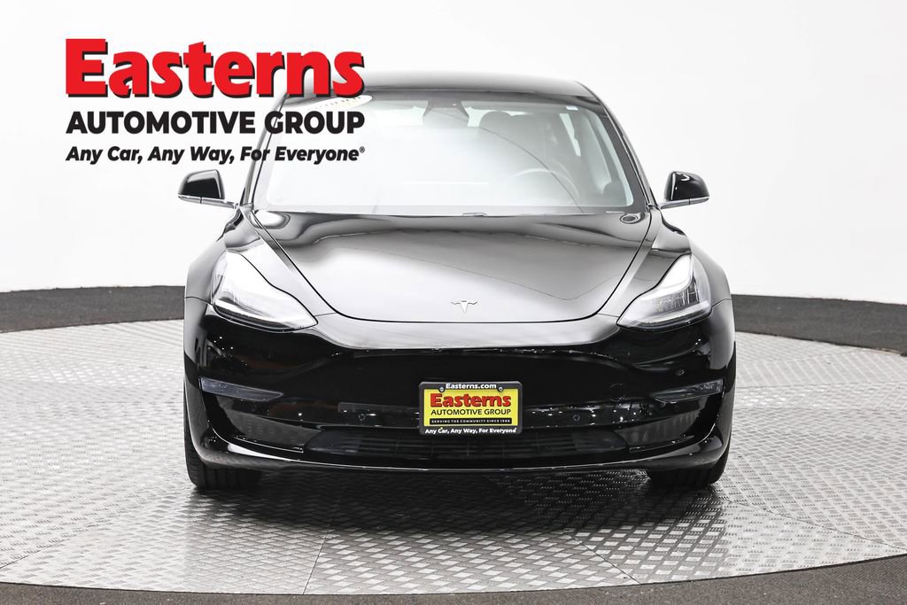 Used 2019 Tesla Model 3 Standard Range RWD image 2