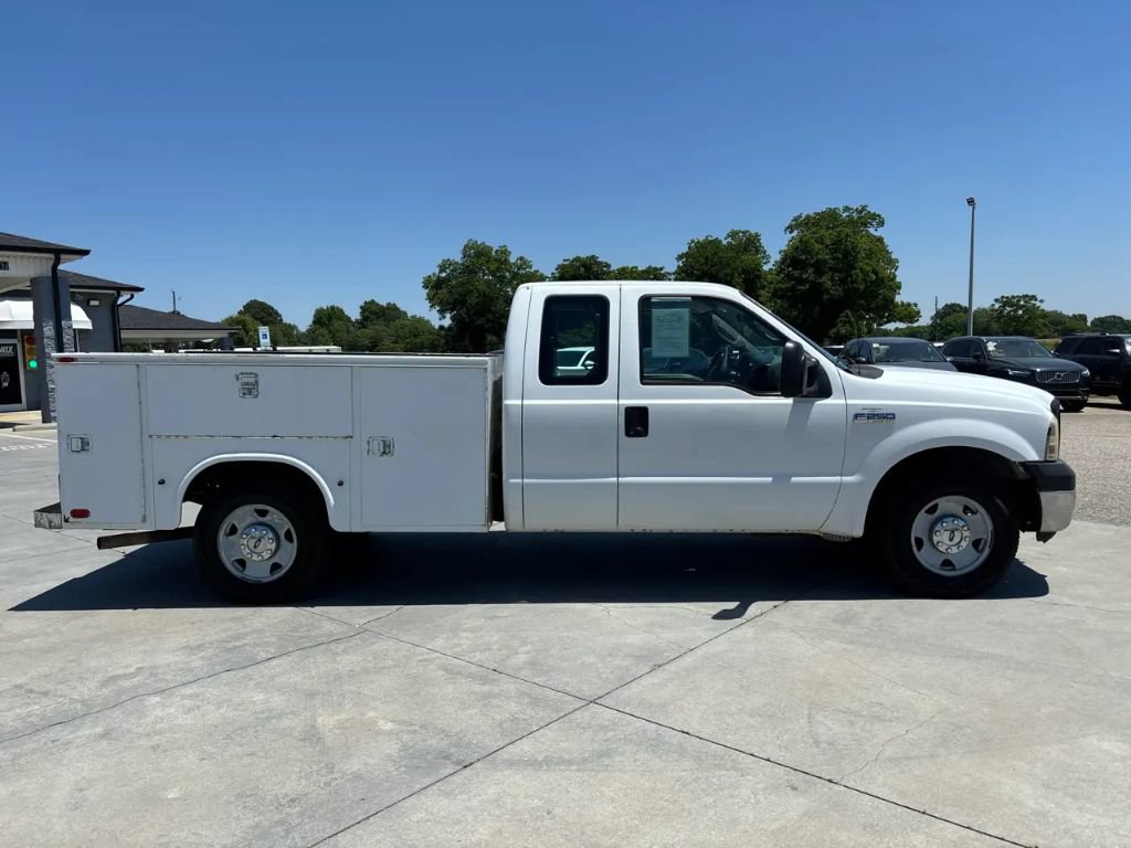 Used 2006 Ford F250 XL RWD image 3