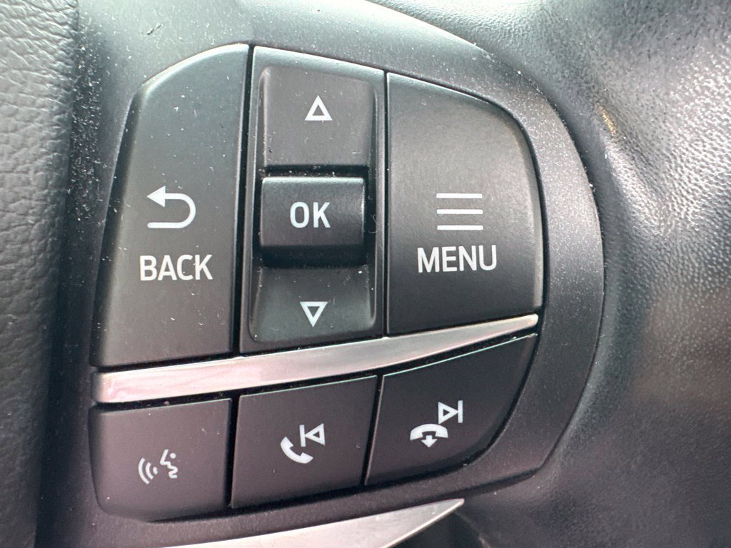 Used 2020 Ford Explorer Platinum w/ Premium Technology Package AWD/4WD image 14