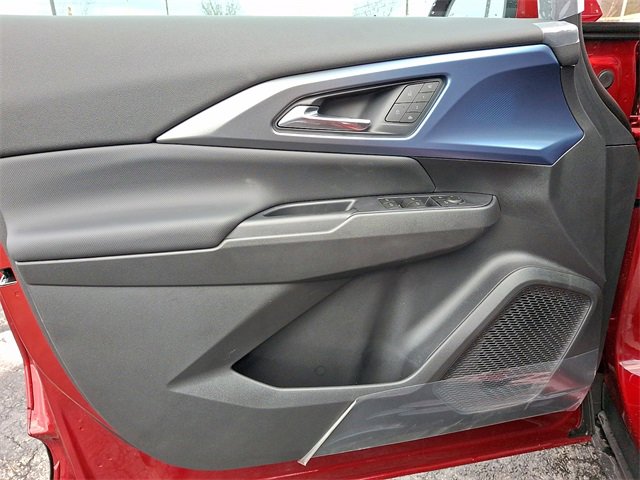 New 2026 Chevrolet Equinox EV LT image 8