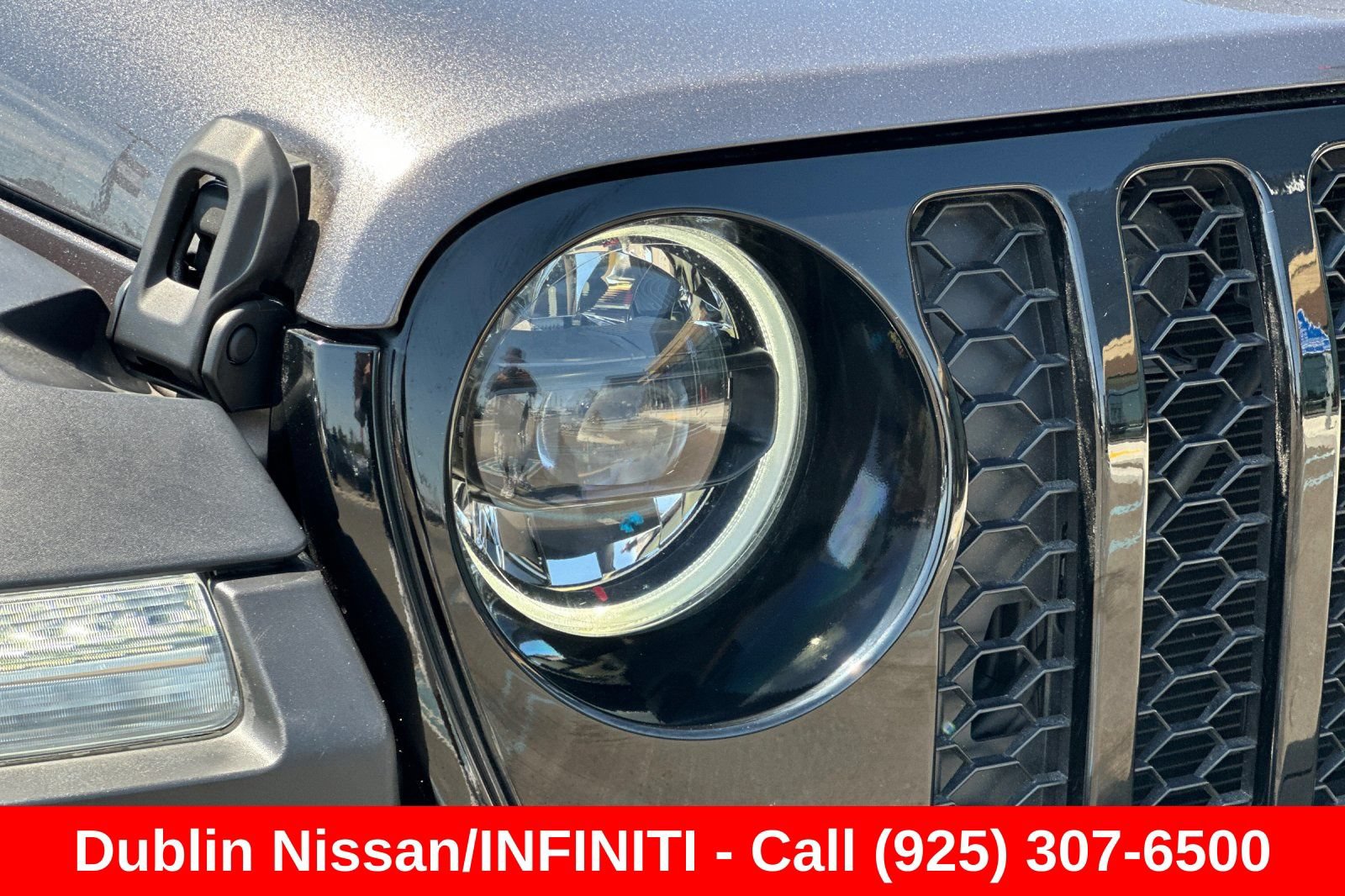 Used 2024 Jeep Wrangler Unlimited AWD/4WD image 45
