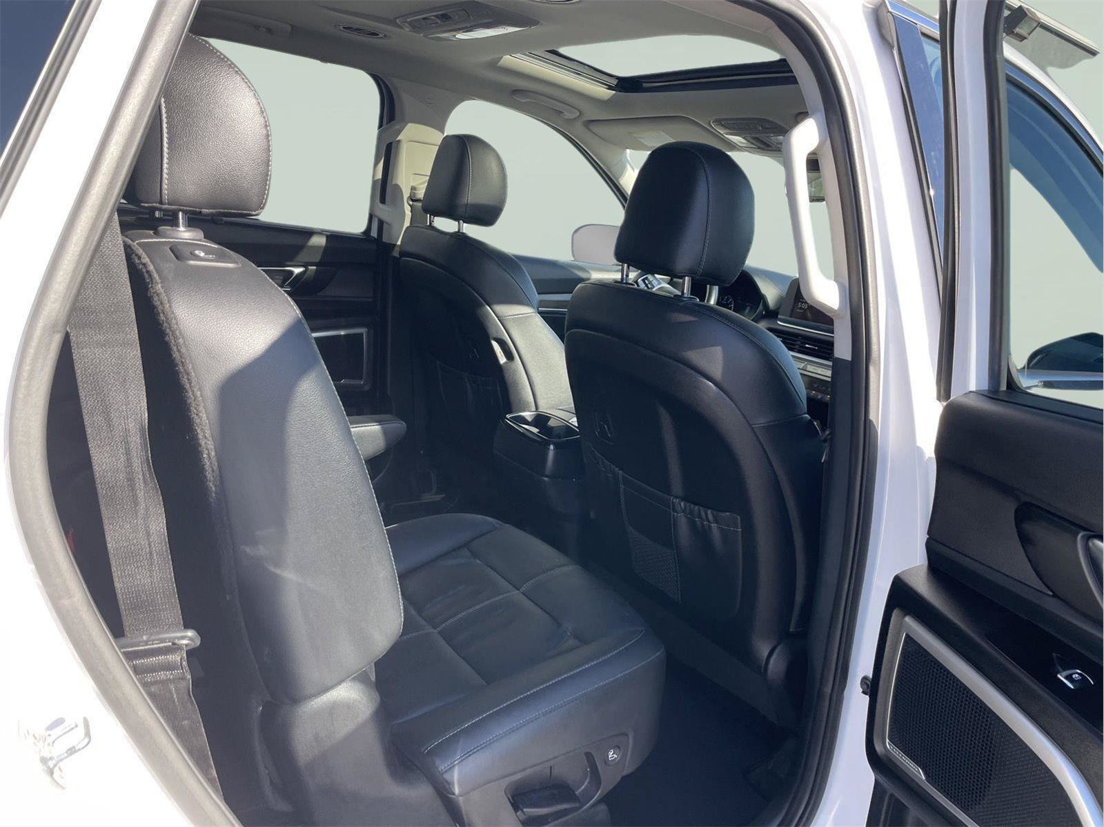 Used 2021 Kia Telluride EX w/ EX Premium Package AWD/4WD image 19