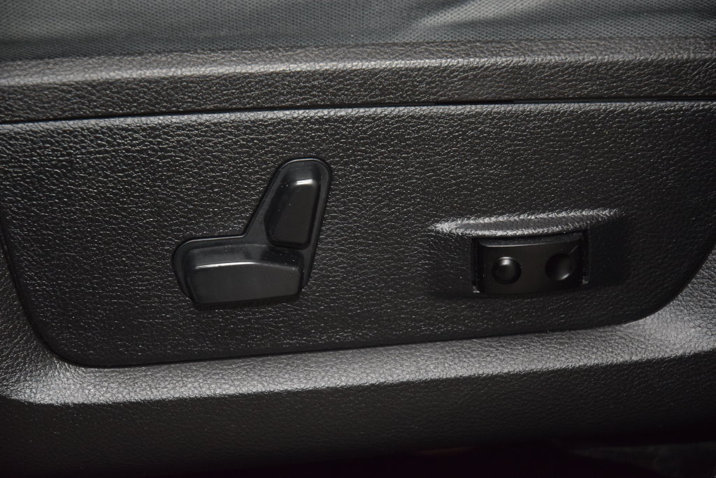 Used 2016 RAM 1500 Big Horn AWD/4WD image 35