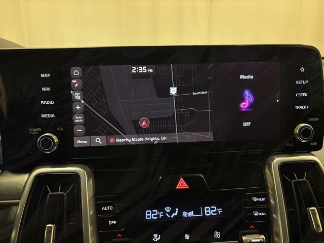 Certified 2023 Kia Sorento SX image 21