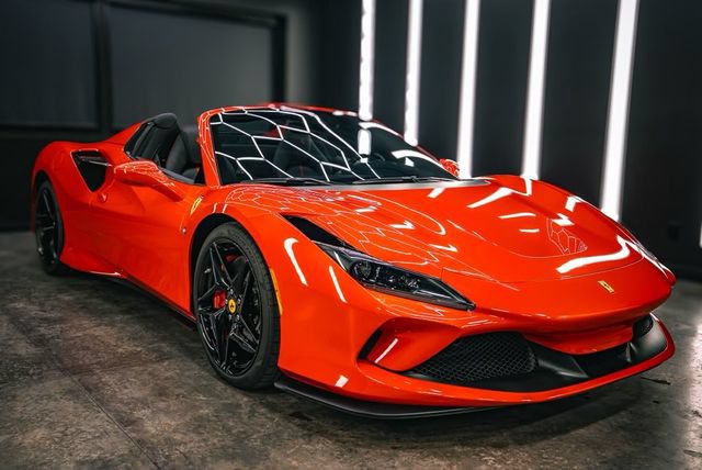 Used 2021 Ferrari F8 Tributo RWD image 5