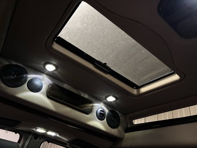 Used 2025 GMC Savana 2500 w/ Driver Convenience Package image 23