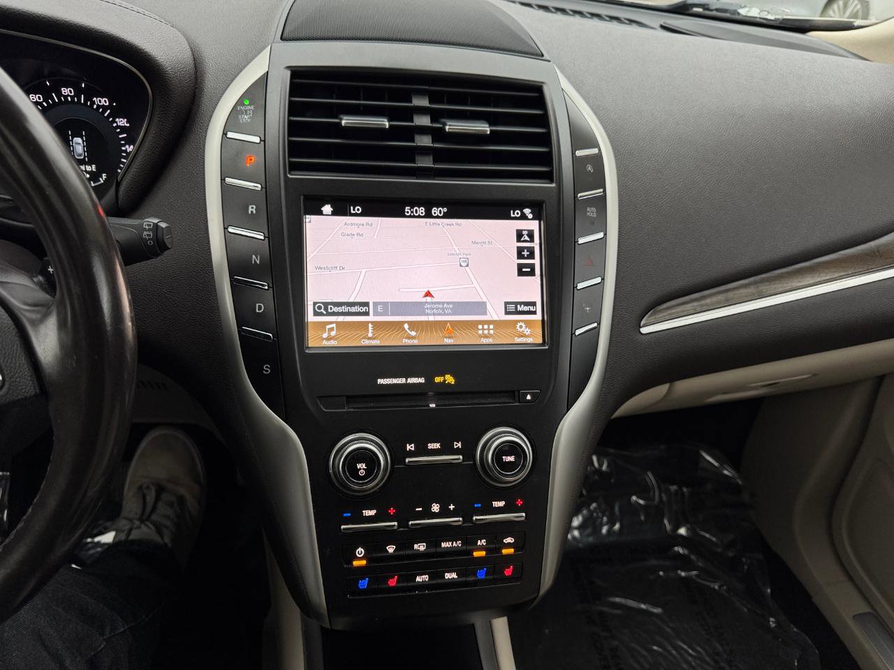 Used 2019 Lincoln MKC Reserve image 22