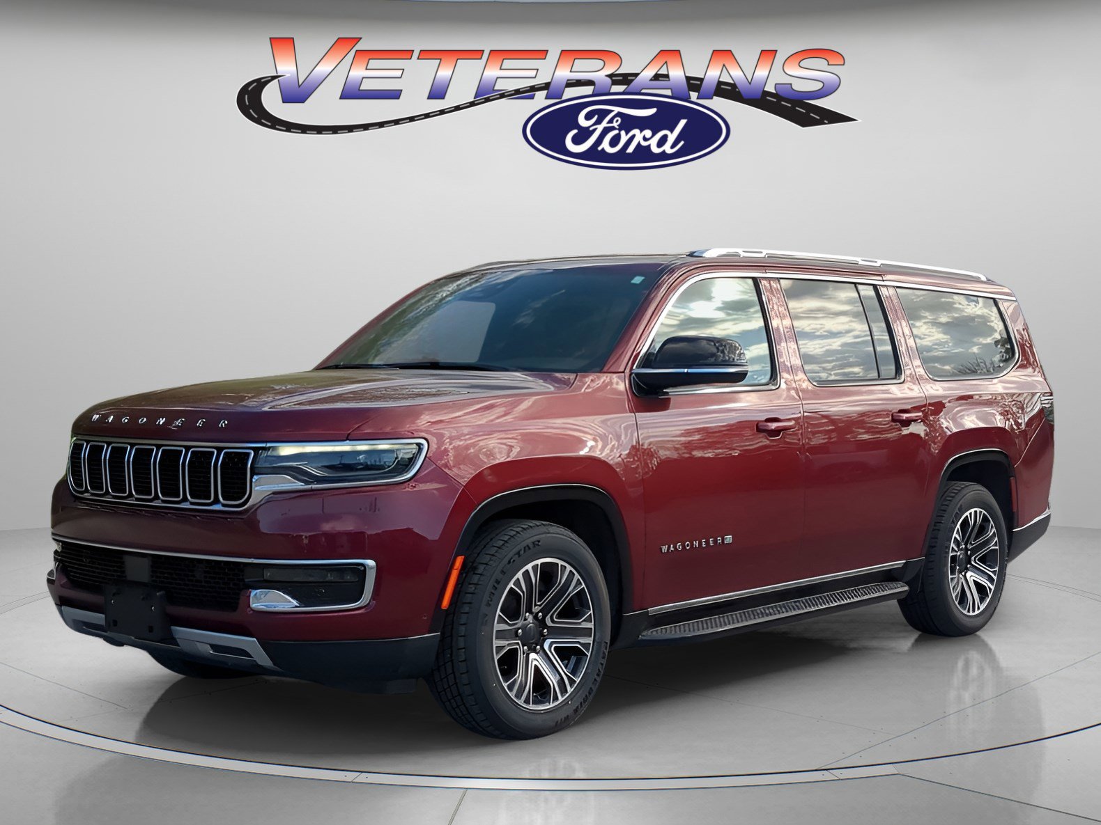 Used 2024 Jeep Wagoneer L Series II w/ Flexible Seating Group AWD/4WD image 1