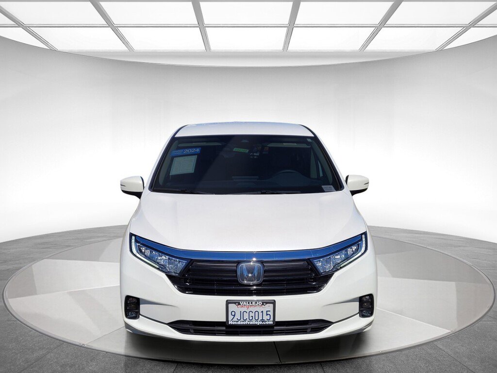 Certified 2024 Honda Odyssey EX image 8