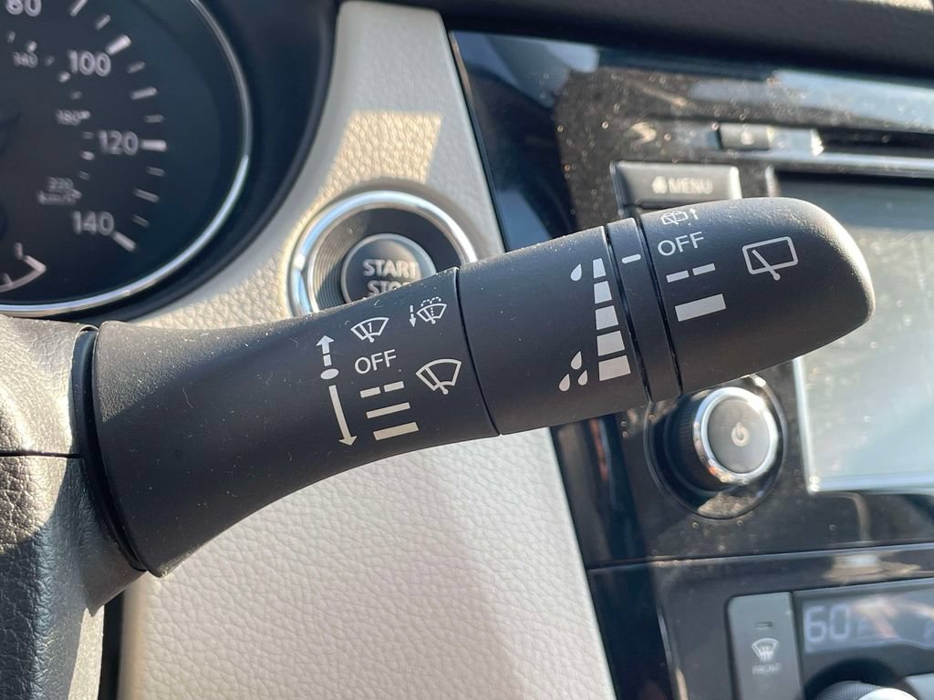 Used 2022 Nissan Rogue Sport SL AWD/4WD image 27