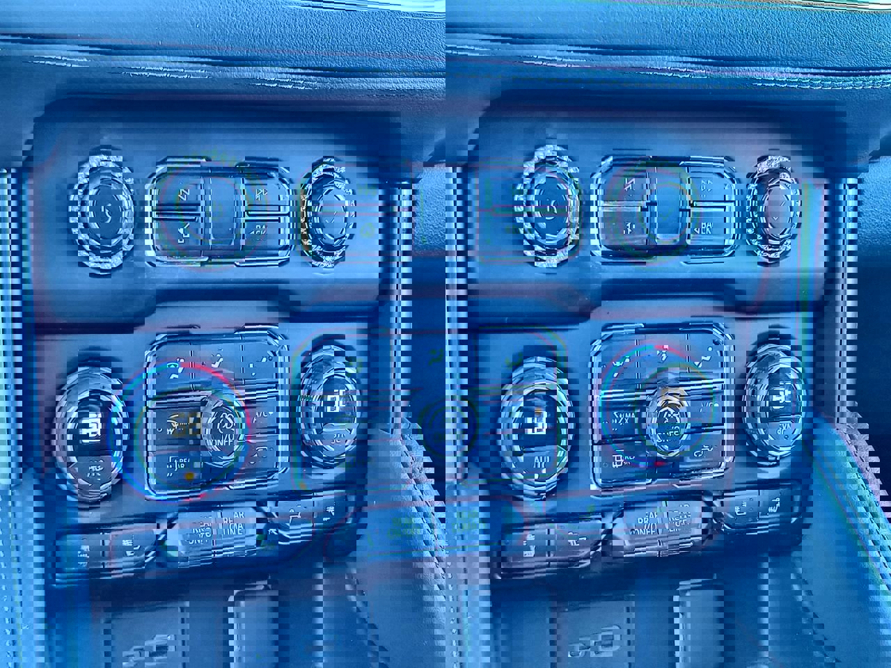 Used 2021 Chevrolet Tahoe LT image 18