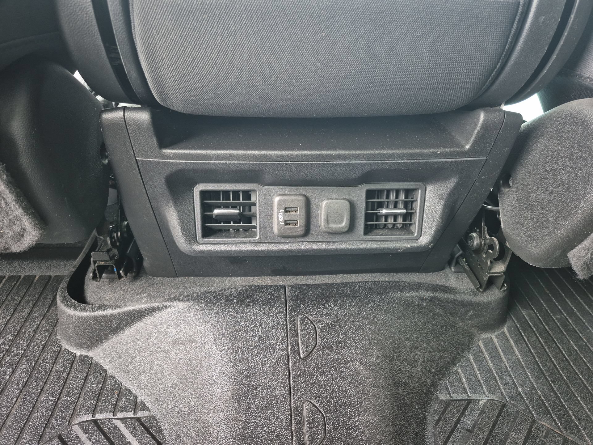 Used 2022 Chevrolet Silverado 3500 LT w/ Convenience Package AWD/4WD image 21