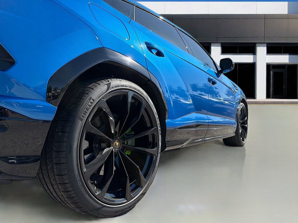 Used 2022 Lamborghini Urus image 50