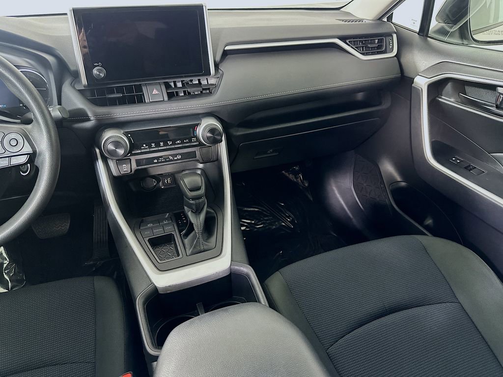 Used 2023 Toyota RAV4 LE FWD image 19