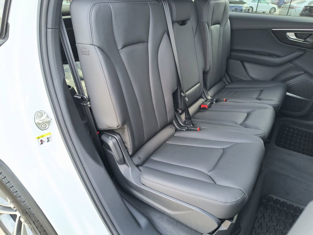 New 2026 Audi Q7 2.0T Premium image 14