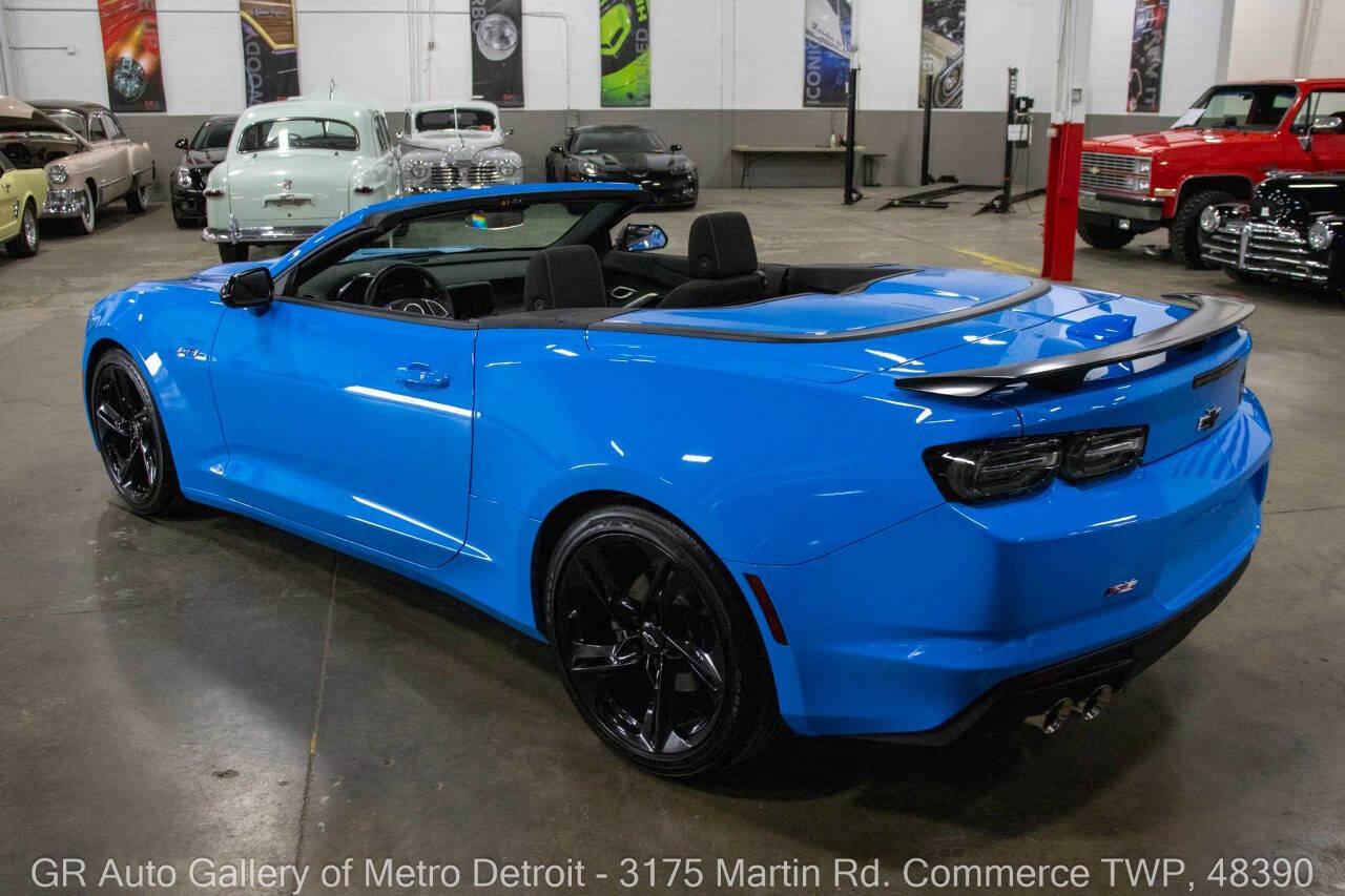 Used 2023 Chevrolet Camaro LT w/ RS Package image 5