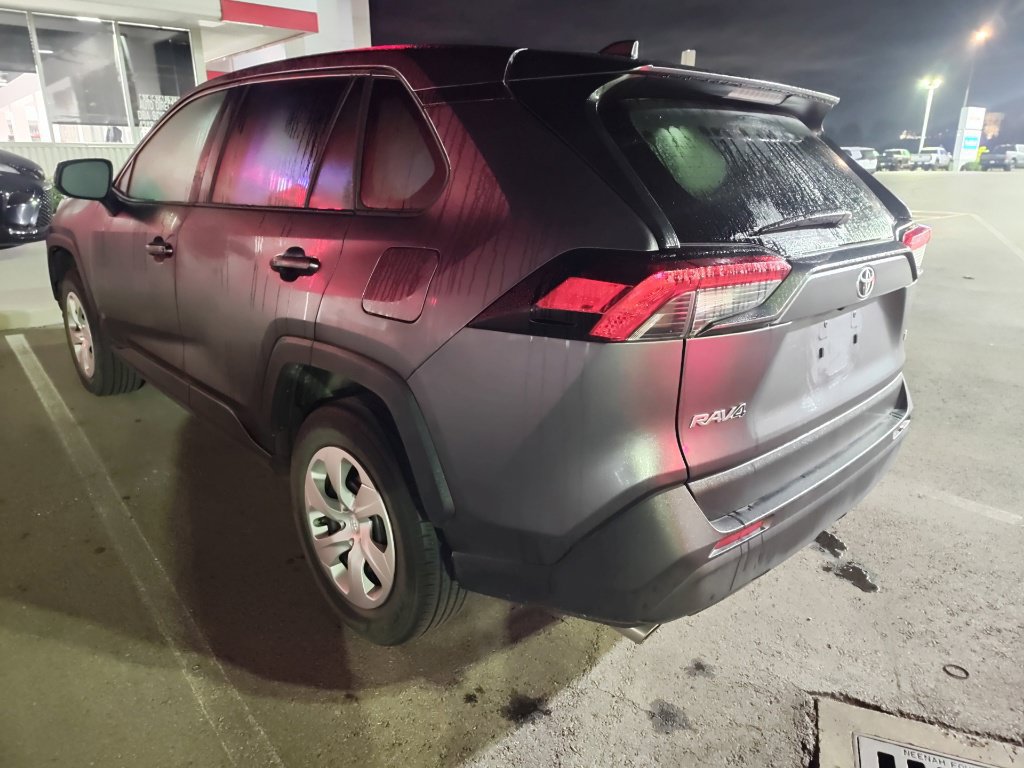 Used 2024 Toyota RAV4 LE FWD image 4