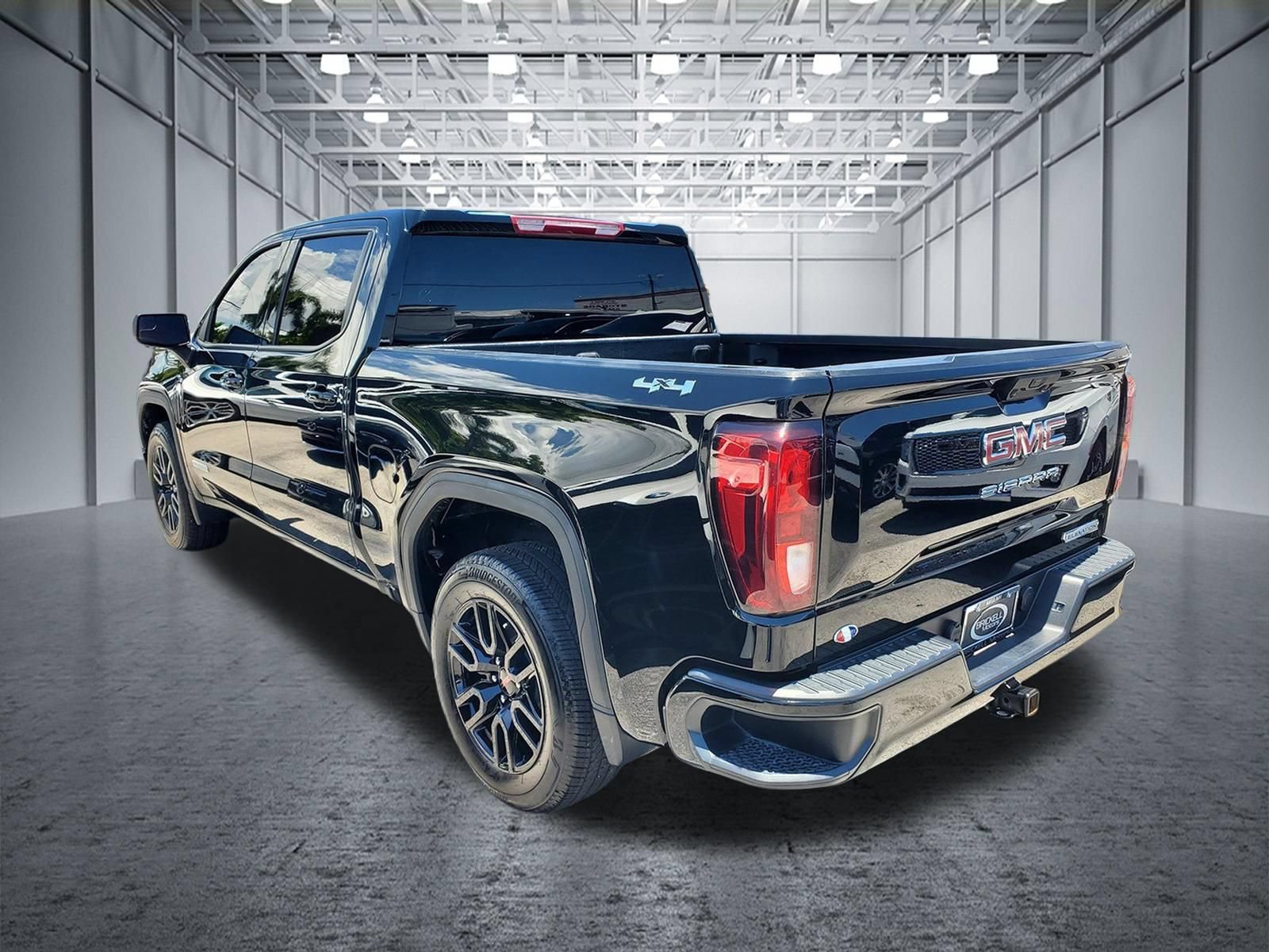 Used 2026 GMC Sierra 1500 Elevation AWD/4WD image 4