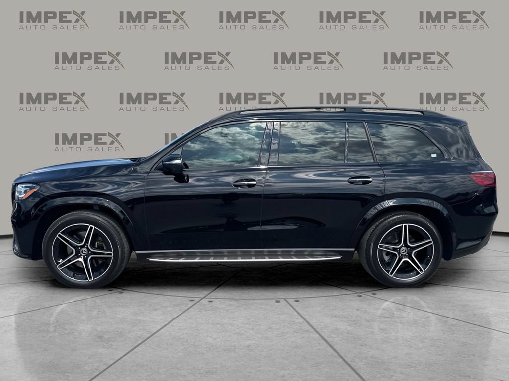 Used 2025 Mercedes-Benz GLS 450 4MATIC image 2