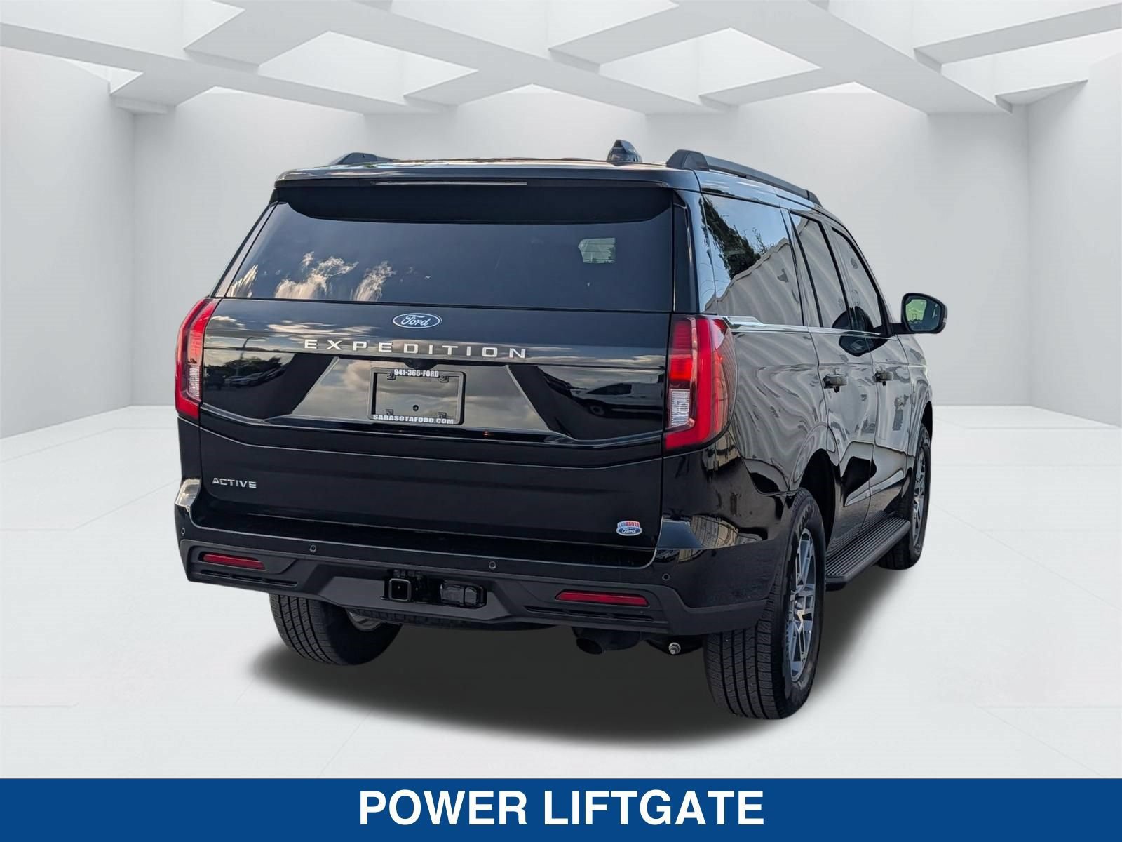 New 2026 Ford Expedition Active RWD image 6