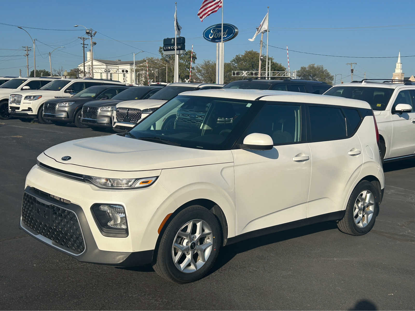Used 2021 Kia Soul S image 2
