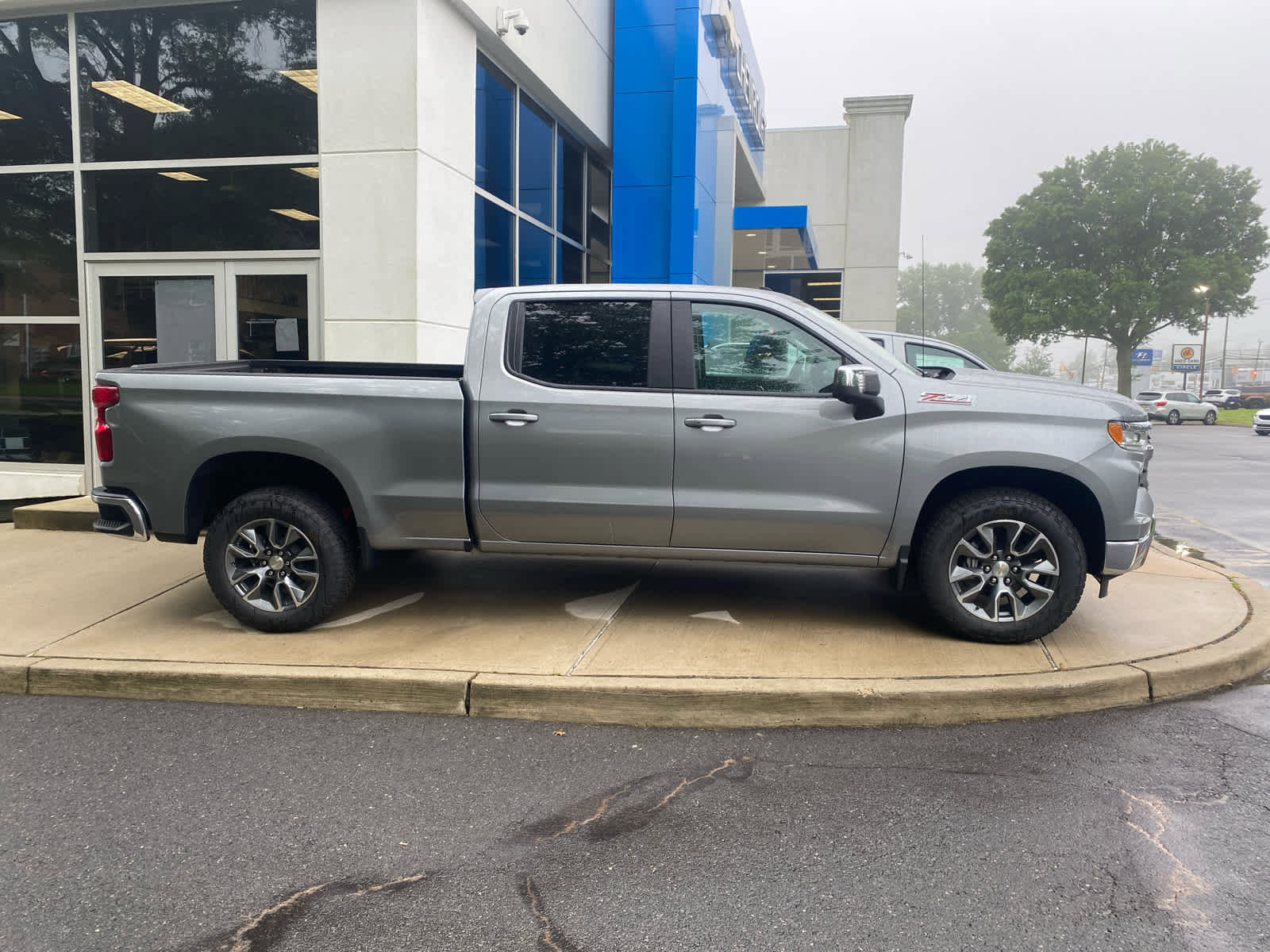 New 2025 Chevrolet Silverado 1500 LT image 2