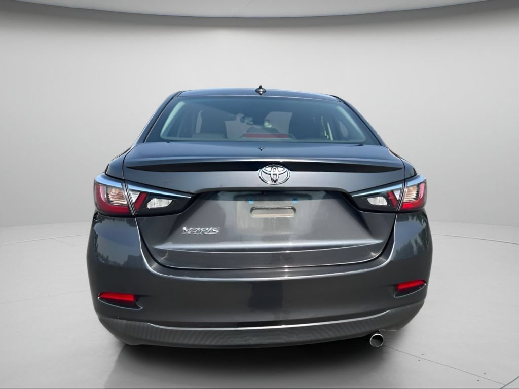 Used 2019 Toyota Yaris LE FWD image 6