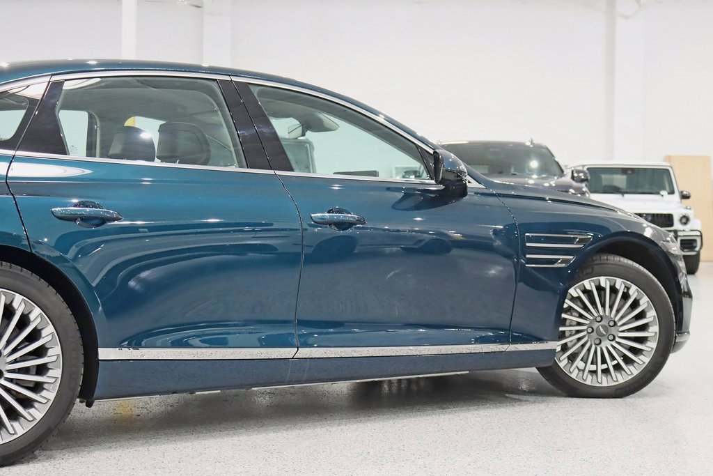 Used 2023 Genesis G80 image 11