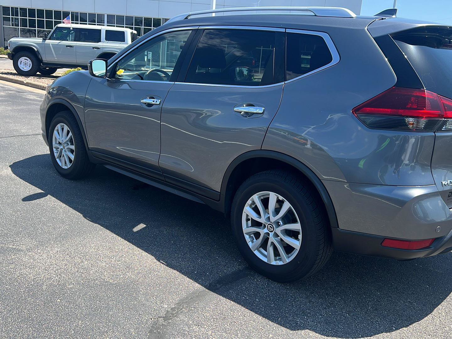 Used 2020 Nissan Rogue SV AWD/4WD image 10
