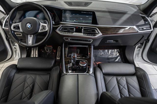Used 2023 BMW X5 xDrive40i w/ M Sport Package image 21