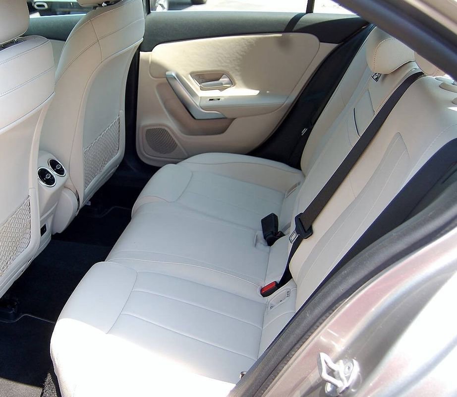Used 2021 Mercedes-Benz A 220 4MATIC w/ Premium Package image 18