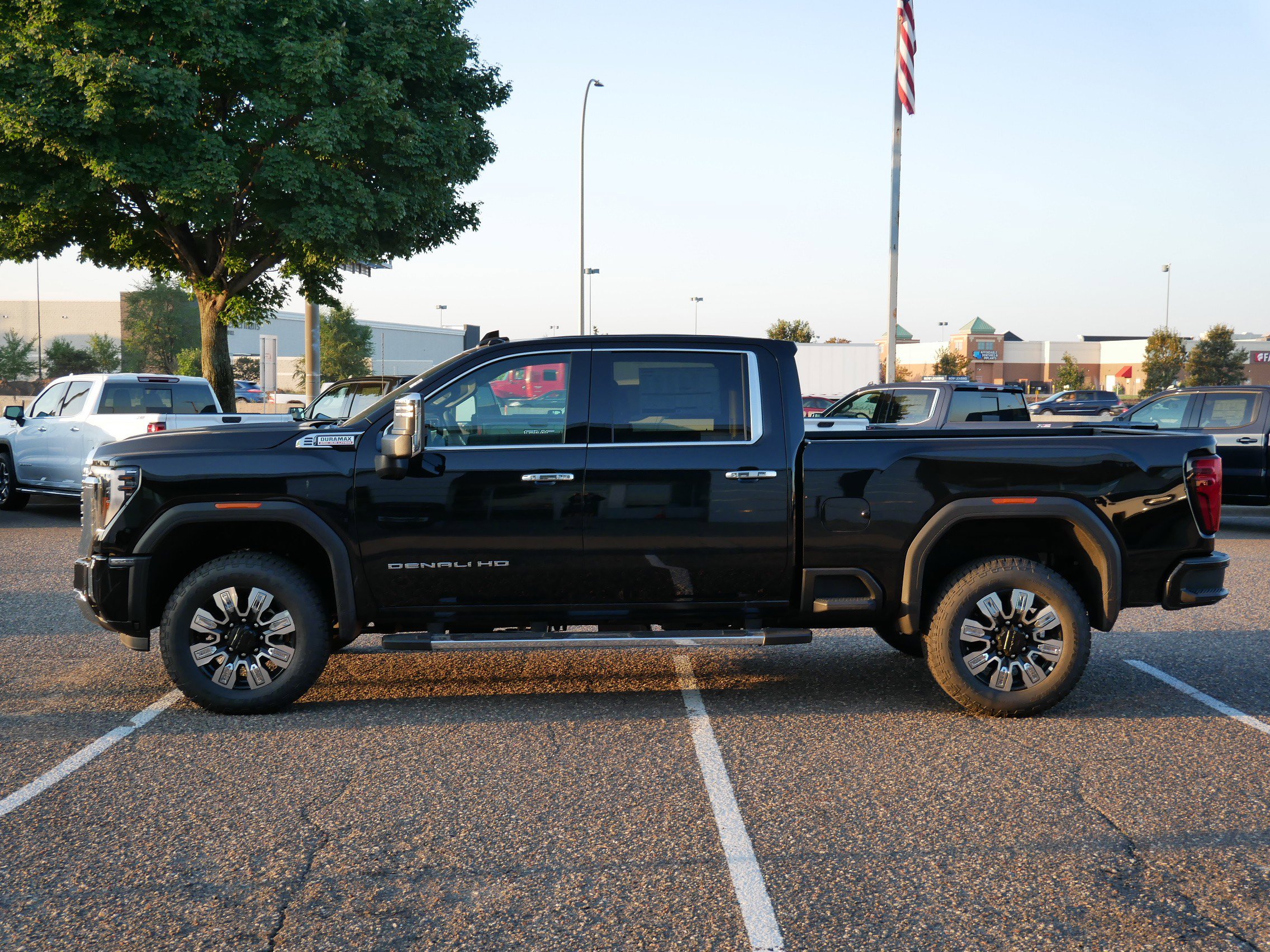 New 2026 GMC Sierra 3500 Denali w/ Denali Reserve Package image 4