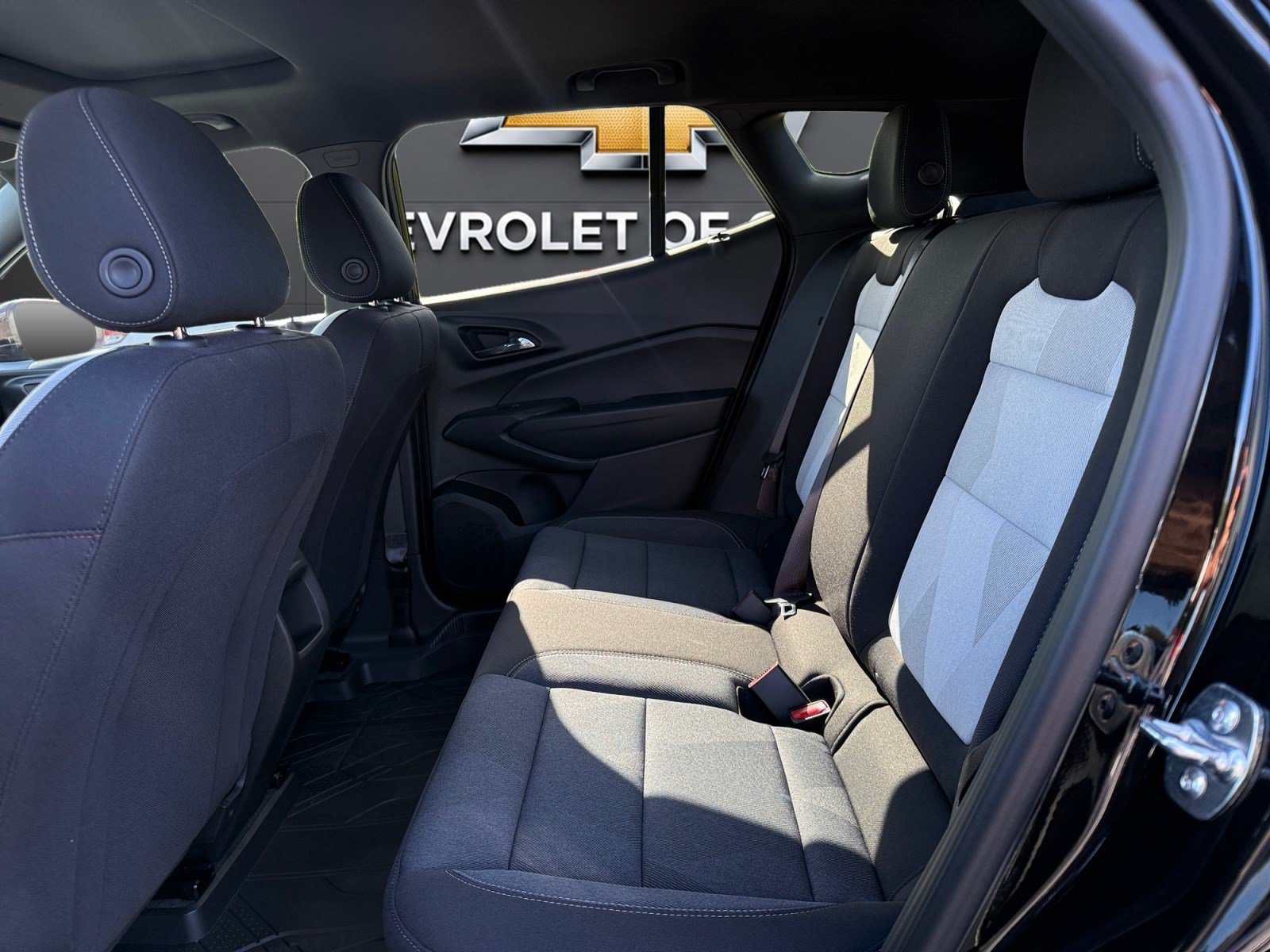 New 2026 Chevrolet Trax RS w/ Sunroof Package FWD image 19