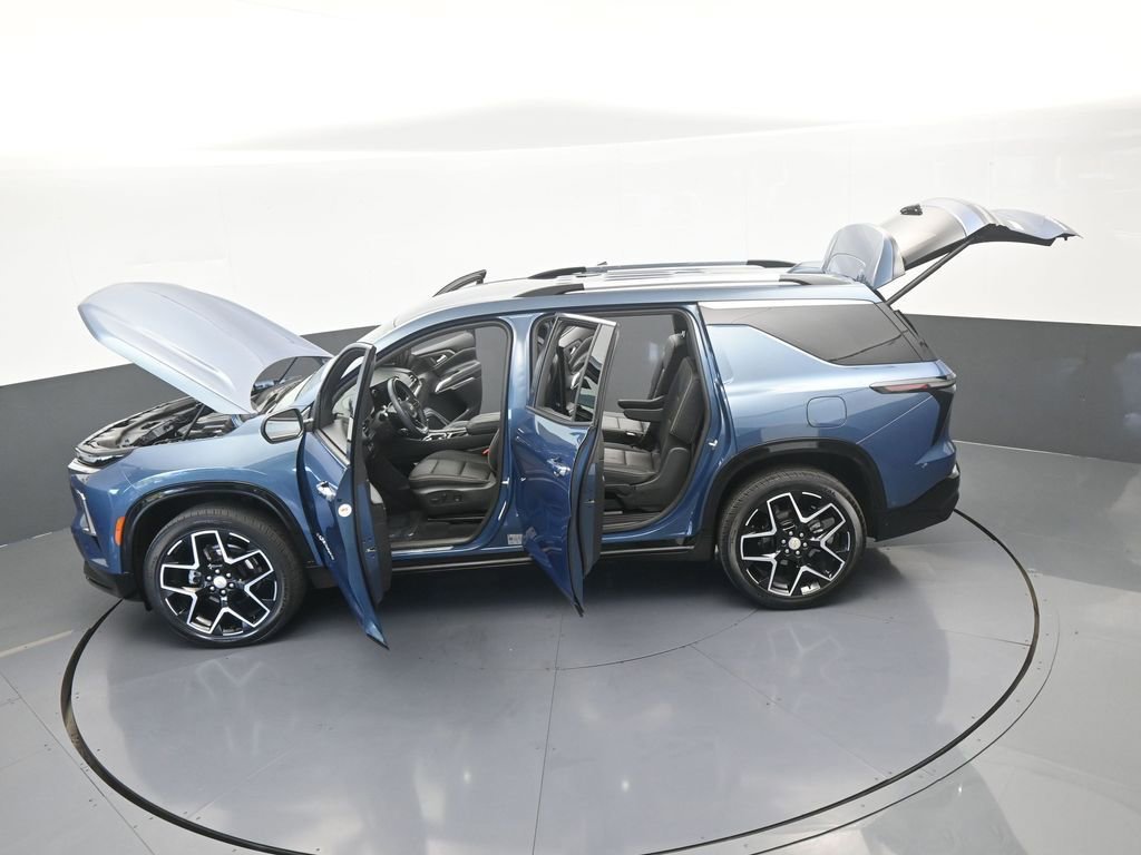 Used 2025 Chevrolet Traverse High Country image 77
