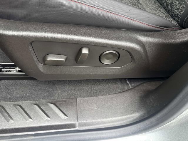 Used 2024 Chevrolet Colorado Z71 w/ Z71 Convenience Package 2 image 20