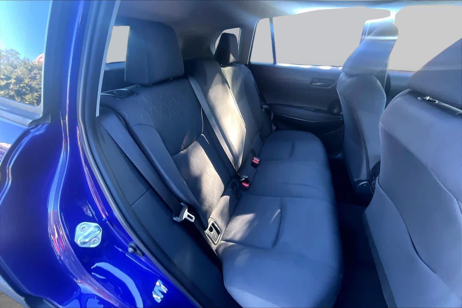 Used 2024 Toyota Corolla Cross LE AWD/4WD image 19