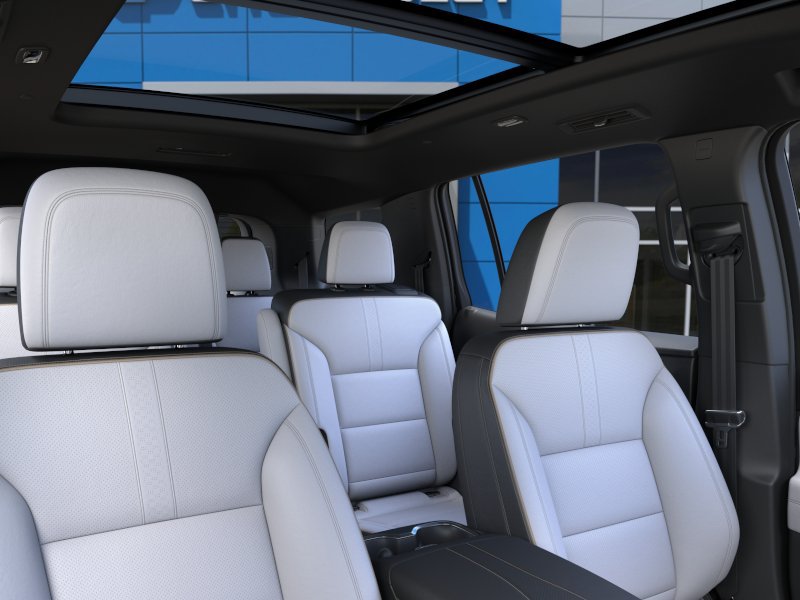New 2026 Chevrolet Traverse High Country w/ LPO, Floor Liner Package AWD/4WD image 24