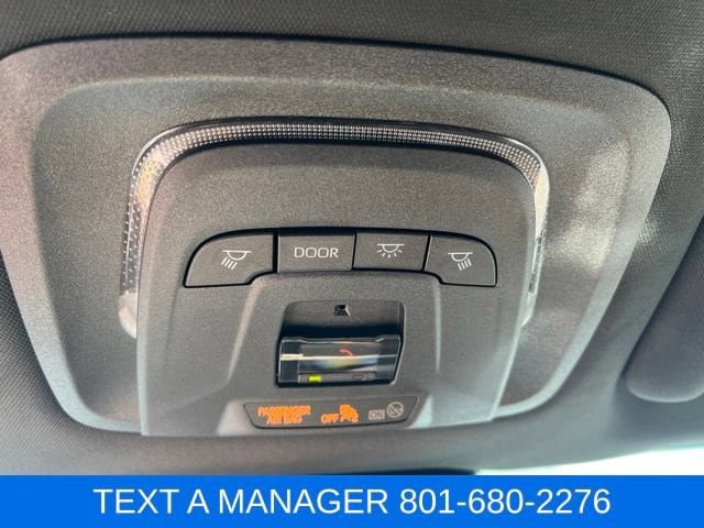 Used 2025 Toyota Crown Signia AWD/4WD image 29