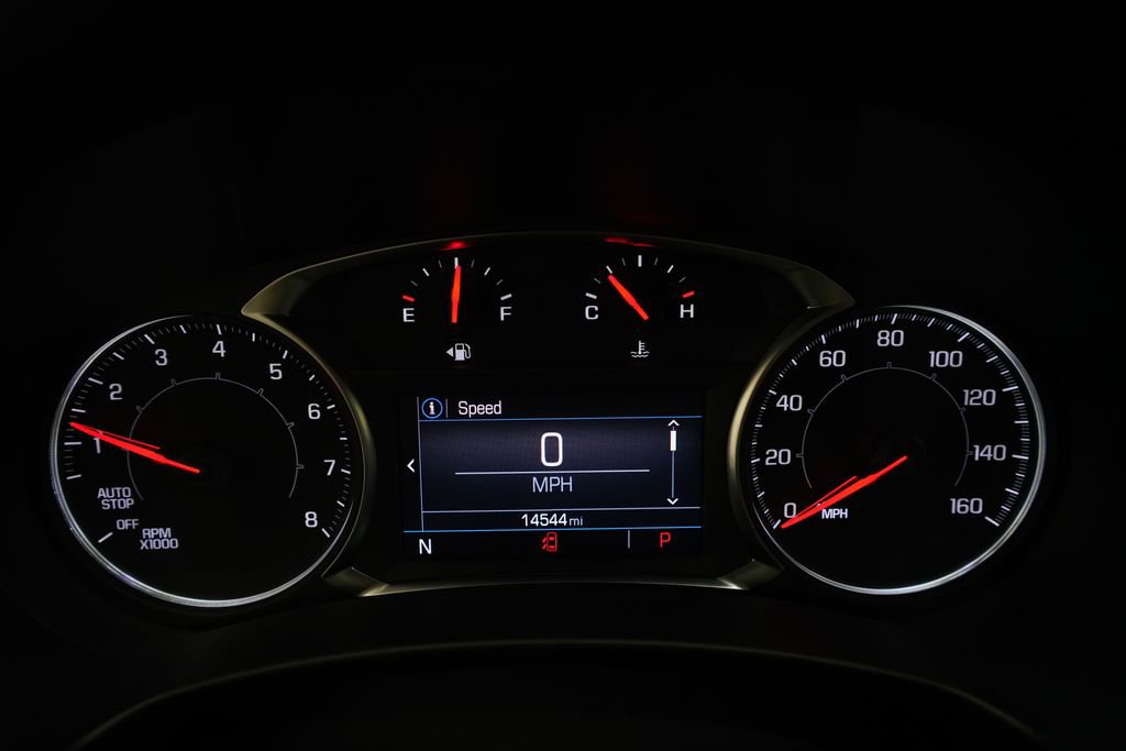 Used 2024 GMC Terrain SLE w/ Driver Convenience Package image 2