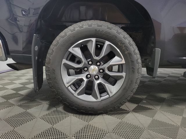 Used 2023 Chevrolet Silverado 1500 LT AWD/4WD image 11