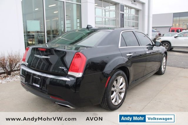 Used 2016 Chrysler 300 C image 8