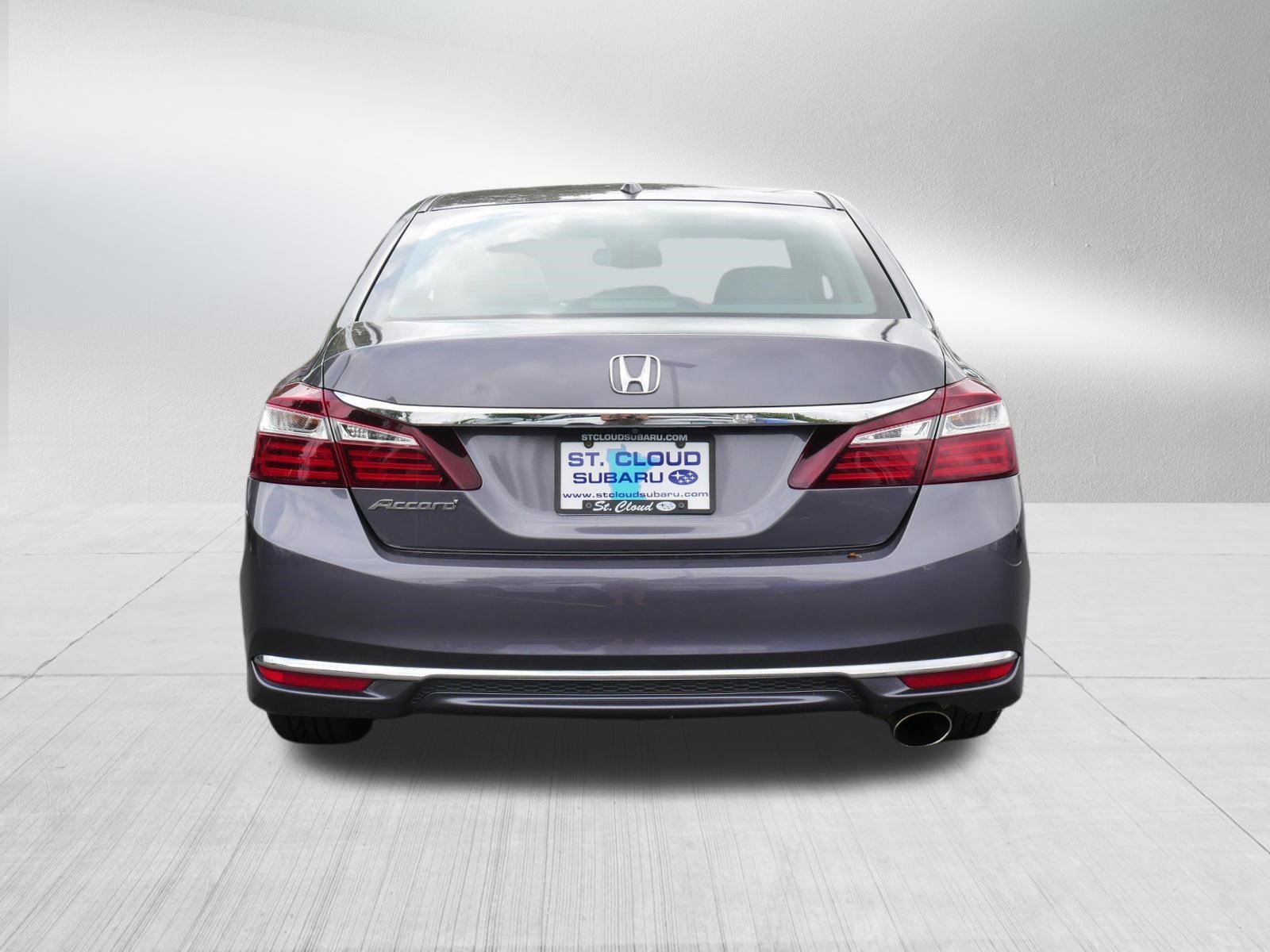 Used 2017 Honda Accord EX-L image 6