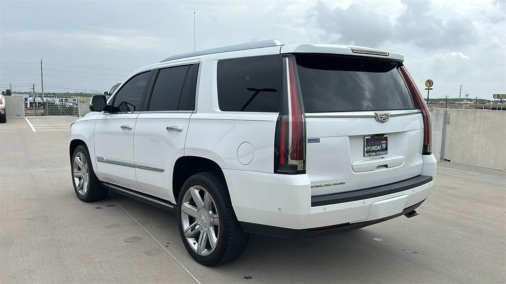 Used 2018 Cadillac Escalade Premium Luxury image 11