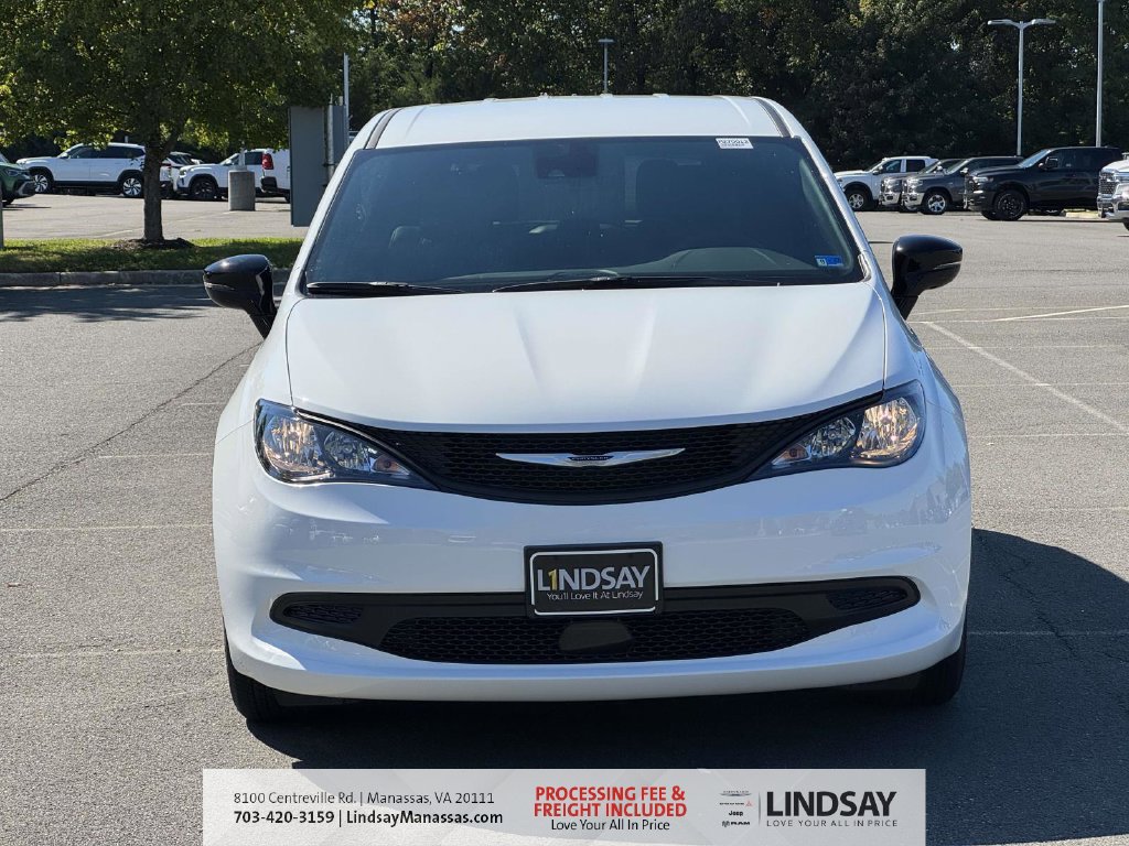 New 2027 Chrysler Pacifica LX FWD image 3