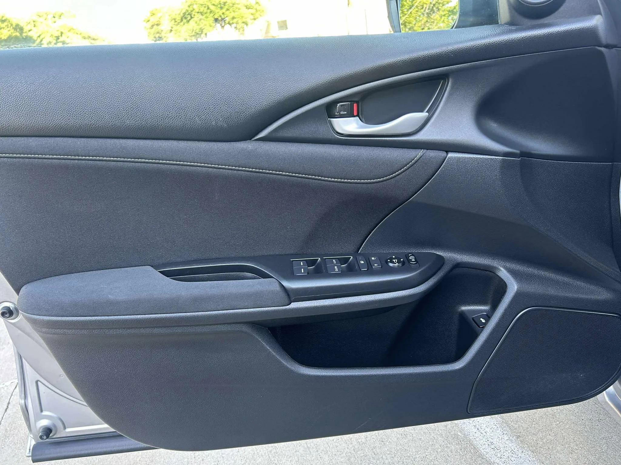 Used 2022 Honda Insight EX image 10