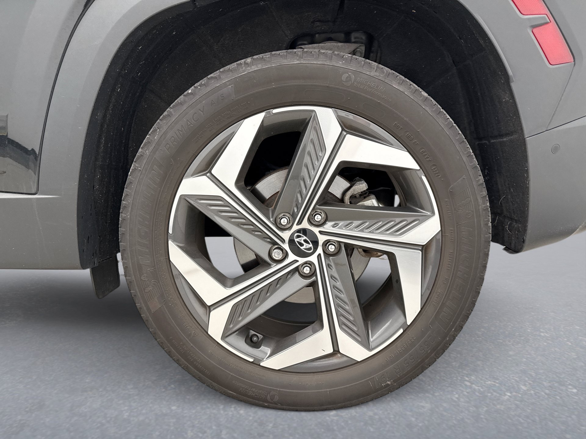 Used 2024 Hyundai Tucson Limited AWD/4WD image 12