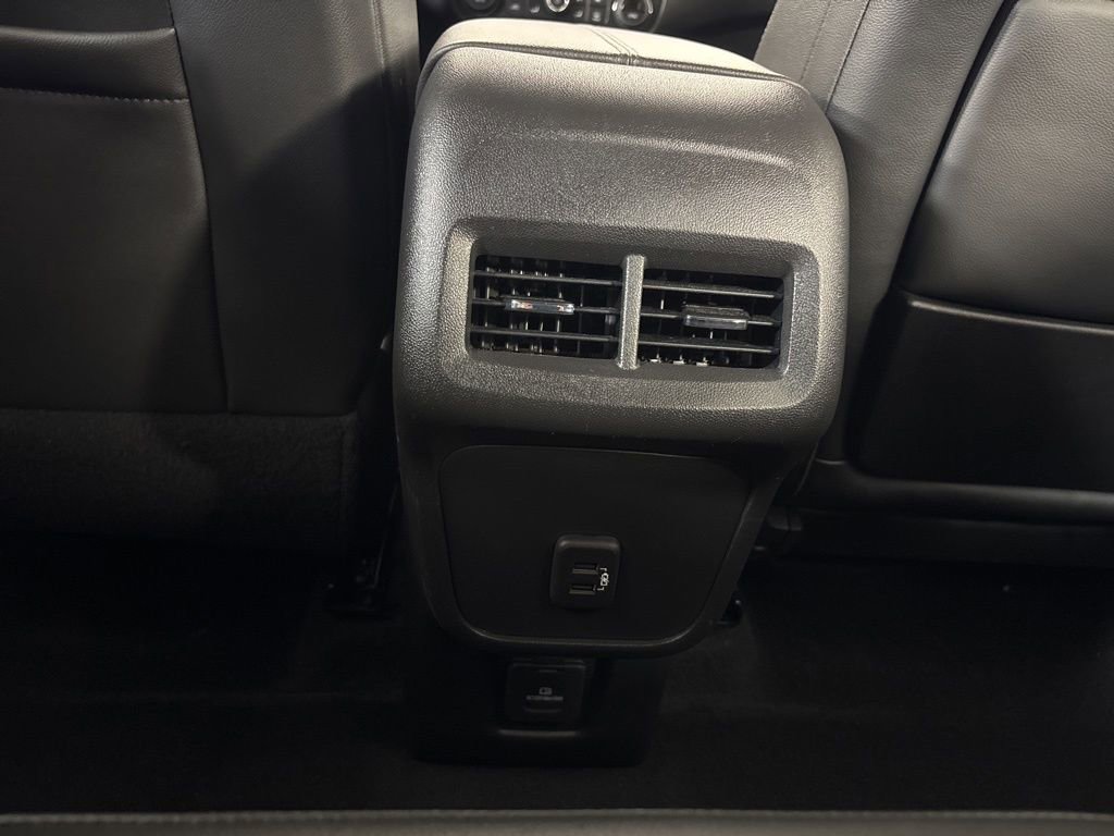 Used 2023 GMC Terrain SLT w/ Elevation Edition image 26