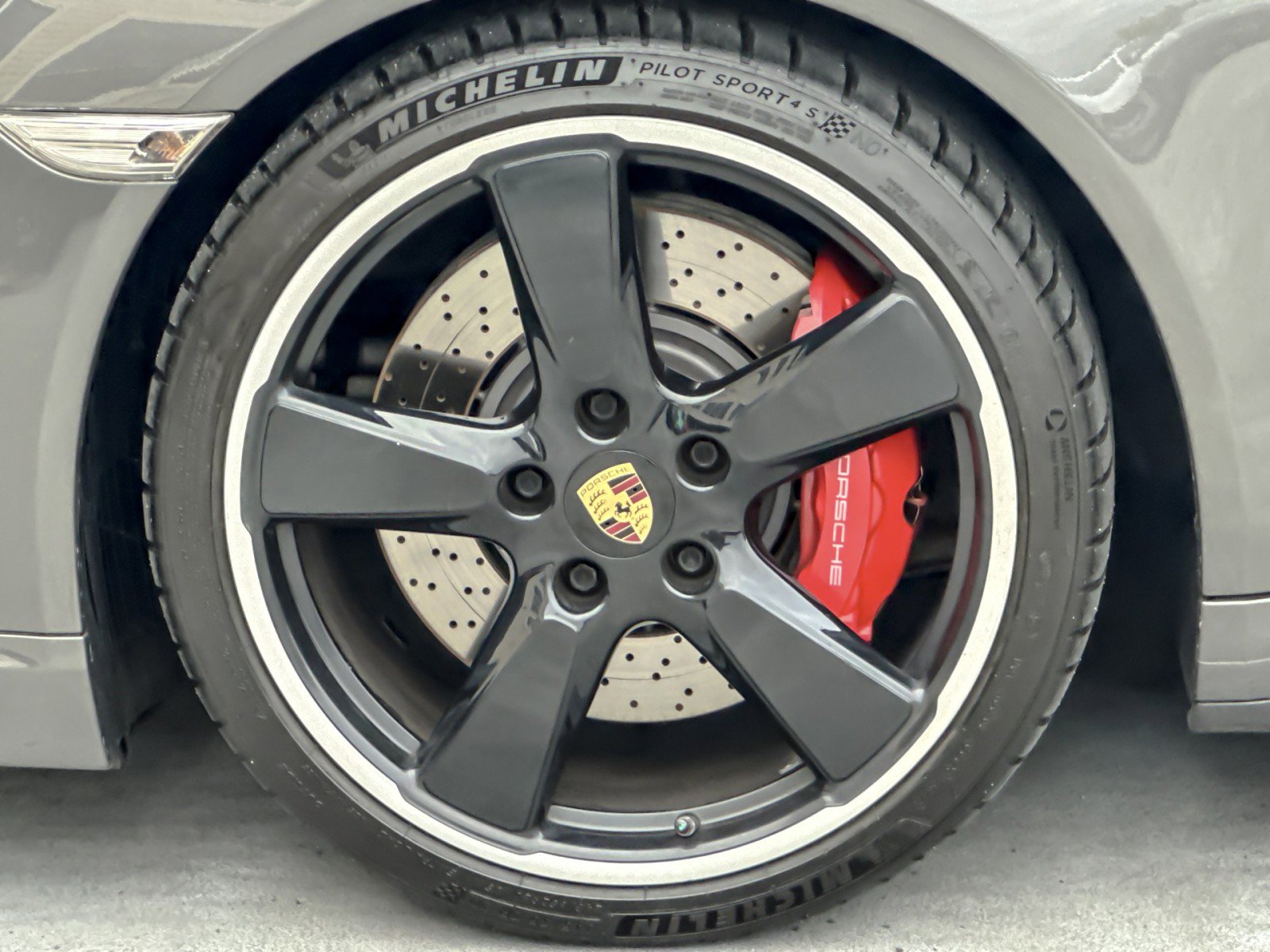 Used 2014 Porsche 911 Turbo image 25