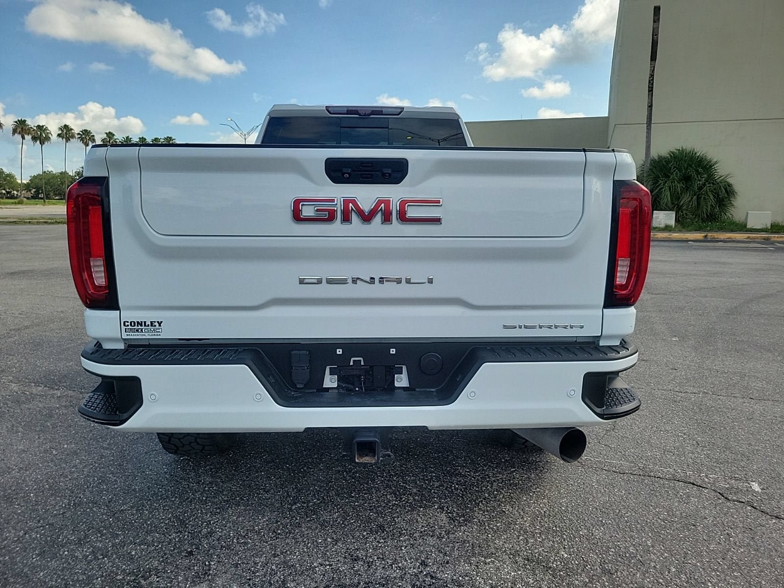 Used 2021 GMC Sierra 3500 Denali w/ Denali Ultimate Package AWD/4WD image 7
